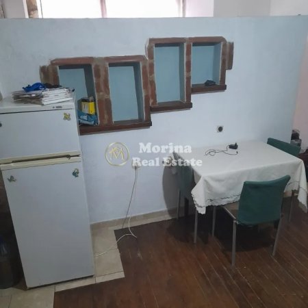Tirane, jepet me qera shtepi 1+1 Kati 1, 55 m² 250 € (Qytet Studenti)