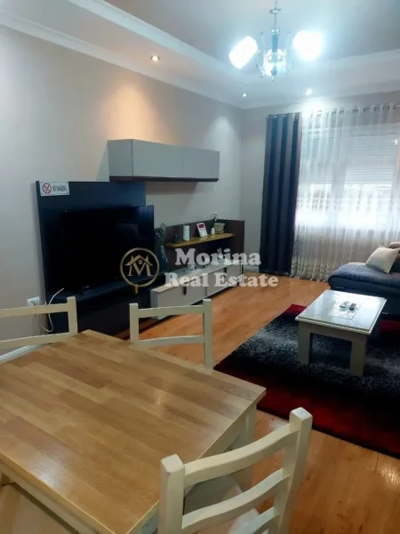 Tirane, jepet me qera apartament 2+1 Kati 2, 95 m² 900 € (Liqeni i Thate)