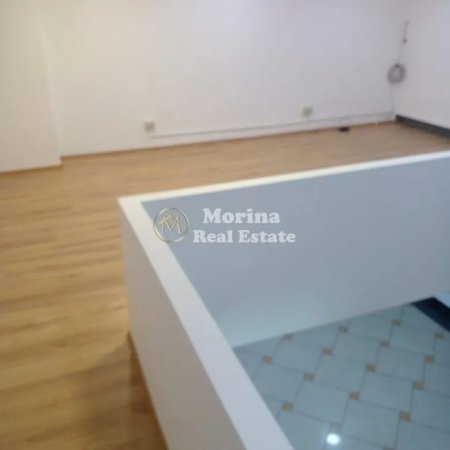 Tirane, jepet me qera ambjent biznesi Kati 2, 60 m² 550 € (Rruga e Barrikadave)