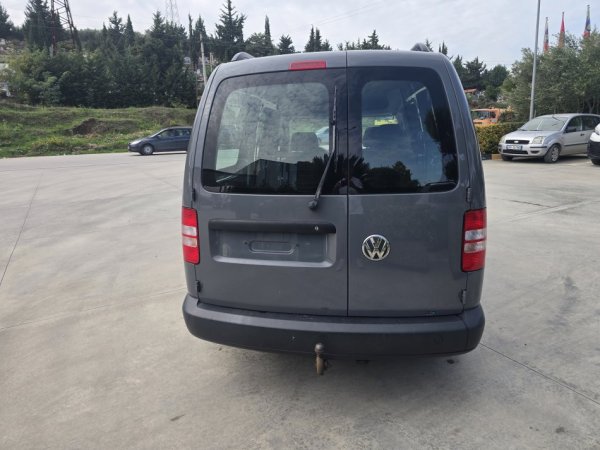 Fier, shes VW Caddy 1.6 TDI Max Klima Nafte, gri e erret manuale Klima 200.000 km 8.200 €