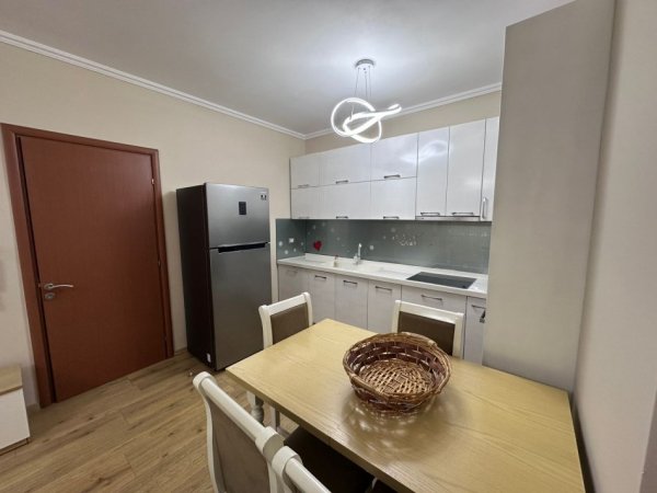 Tirane, jepet me qera apartament 1+1 Kati 2, 67 m² 520 € (Misto Mame)