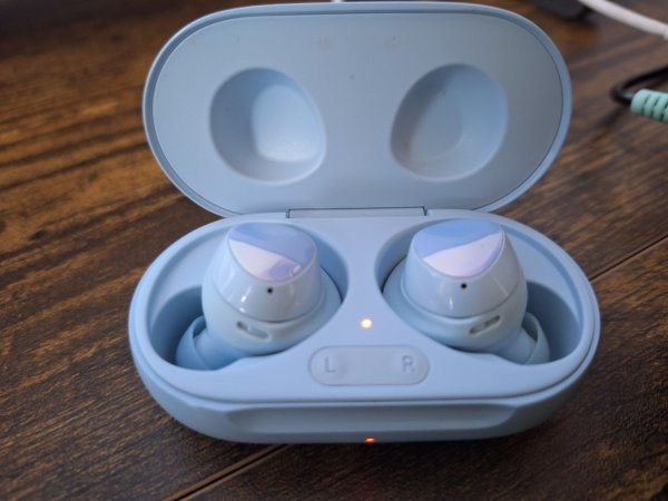 Tirane, shes Kufje Galaxy Buds+ (Plus)