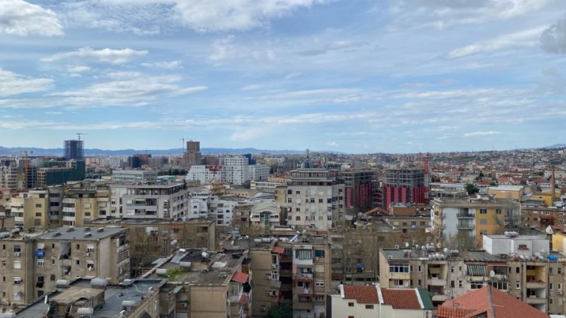 Tirane, shitet apartament 3+1+Ballkon Kati 8, 116 m² 261.000 € 