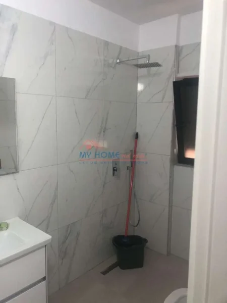 Tirane, shitet apartament 3+1+Ballkon Kati 8, 116 m² 261.000 € 