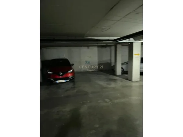 Tirane, jepet me qera apartament 1+1+Ballkon Kati 4, 72 m² 500 € (don bosco)