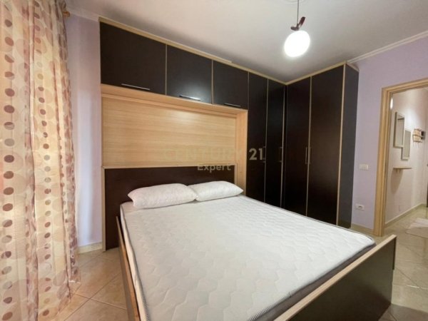 Tirane, jepet me qera apartament 1+1+Ballkon Kati 4, 72 m² 500 € (don bosco)