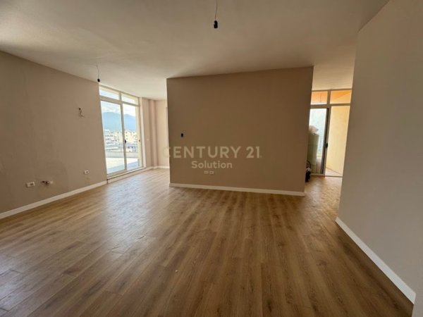 Tirane, shitet apartament 2+1 Kati 9, 110 m² 170.000 € (Rruga Sokrat Miho)