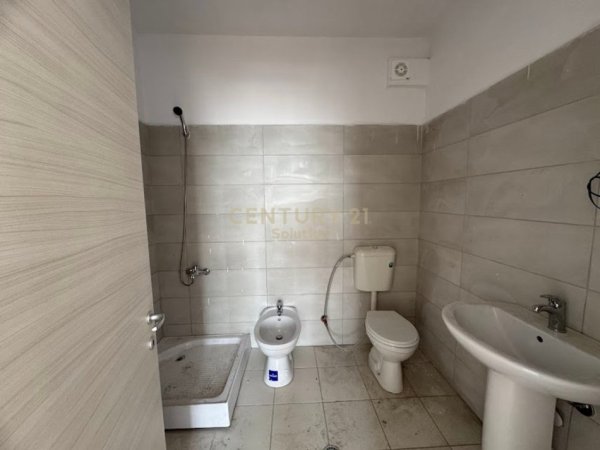 Tirane, shitet apartament 2+1 Kati 9, 110 m² 170.000 € (Rruga Sokrat Miho)