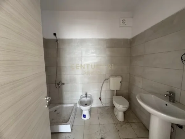 Tirane, shitet apartament 2+1 Kati 9, 110 m² 170.000 € (Rruga Sokrat Miho)