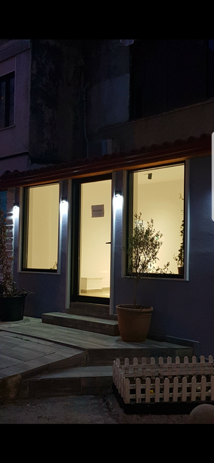 Tirane, jap me qera ambjent biznesi Kati 0, 45m² 430 € (Blvd. PETRO NiNI LUARASI)
