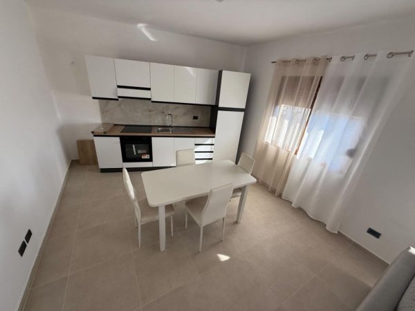 Durres, jepet me qera apartament 2+1 Kati 1, 85 m² 350 € 