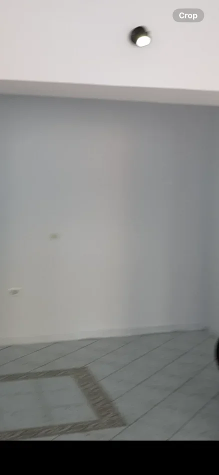 Tirane, jap me qera ambjent biznesi Kati 0, 45m² 430 € (Blvd. PETRO NiNI LUARASI)