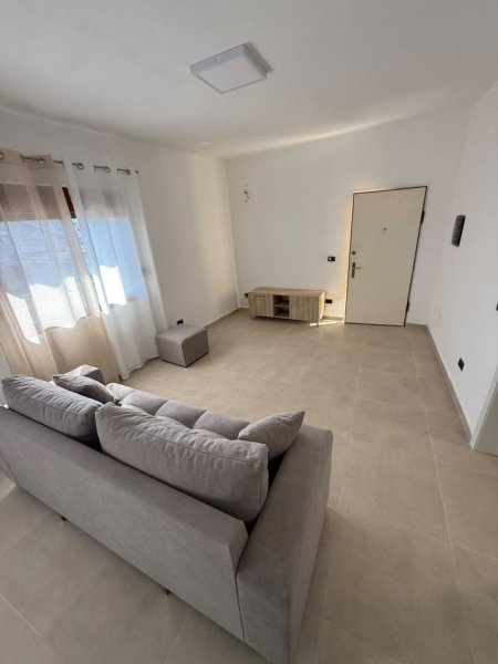 Durres, jepet me qera apartament 2+1 Kati 1, 85 m² 350 € 