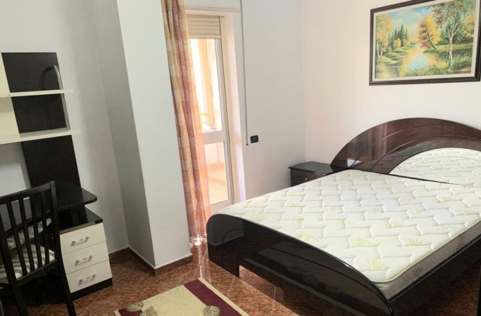 Tirane, jepet me qera apartament 1+1 Kati 5, 70 m² 500 € 
