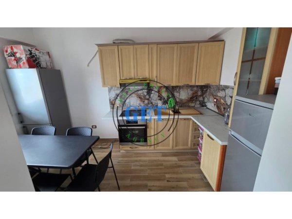 Durres, jepet me qera apartament 2+1+Ballkon Kati 6, 196 m² 500 € 