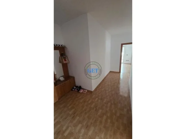 Durres, jepet me qera apartament 2+1+Ballkon Kati 6, 196 m² 500 € 