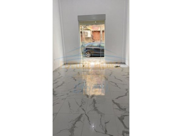 Tirane, shitet ambjent biznesi Kati 0, 33 m² 120.000 € 