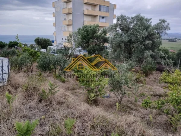 Durres, shitet toke , 900 m² 120.000 € (KAVAJE)