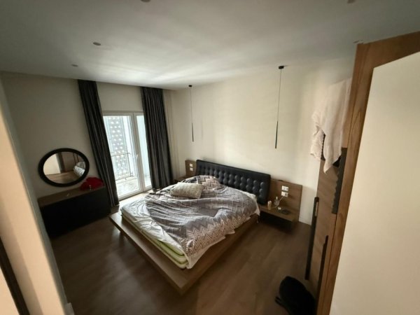 Tirane, shitet apartament+verande | Penthouse 3+1+Ballkon Kati 6, 243 m² 360.000 € (RRUGA 5MAJI Emerald Center)