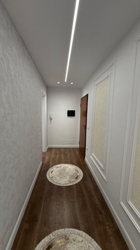 Tirane, jepet me qera apartament 1+1+Ballkon Kati 6, 66 m² 500 € (Yzberisht)