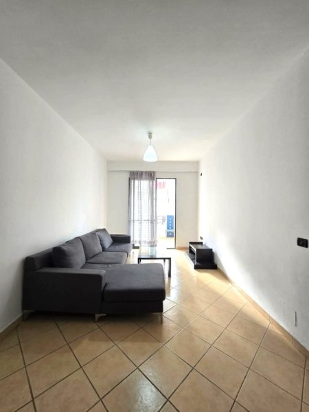 JEPET ME QIRA APARTAMENT 2+1 NE ASTIR - YZBERISHT , PRANE NELA 6,  450 €URO