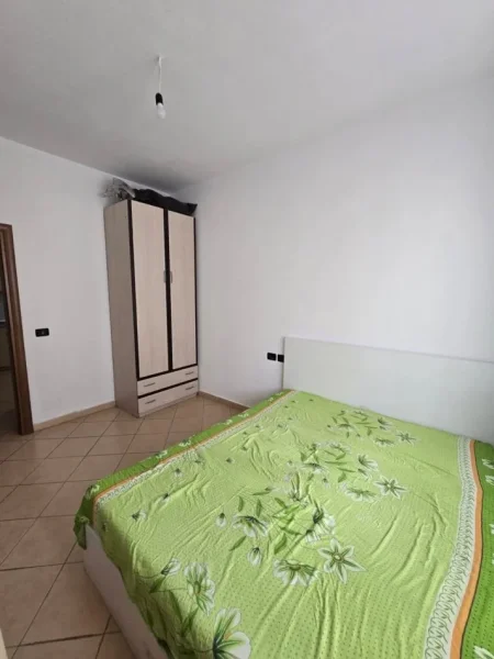 JEPET ME QIRA APARTAMENT 2+1 NE ASTIR - YZBERISHT , PRANE NELA 6,  400 €URO