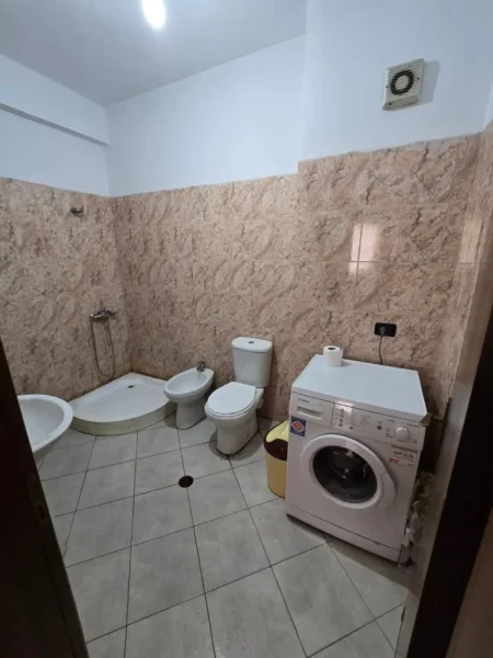 JEPET ME QIRA APARTAMENT 2+1 NE ASTIR - YZBERISHT , PRANE NELA 6,  400 €URO