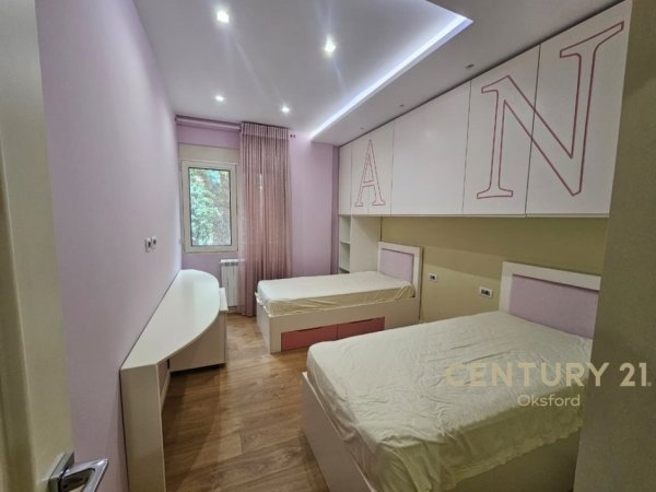 Tirane, shitet apartament 2+1 Kati 3, 102 m² 170.000 € (Rruga Abaz Dojaka)