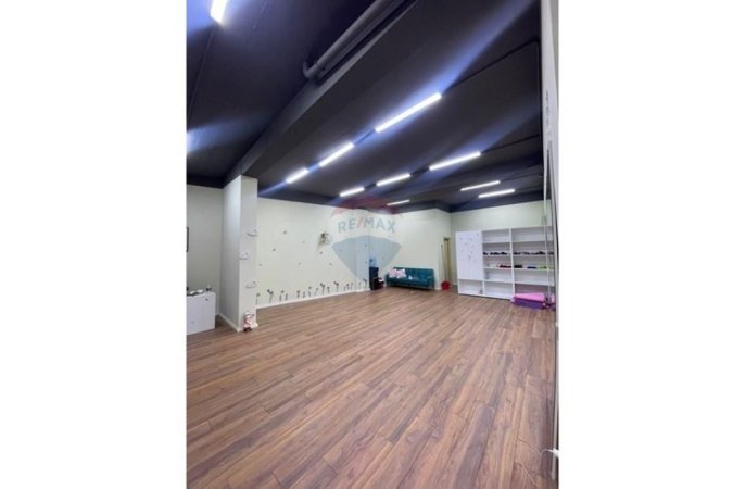 Tirane, shitet dyqan Kati 0, 70 m² 139.400 € (Qyteti Studenti, Tiranë(ID: 530571006-11)