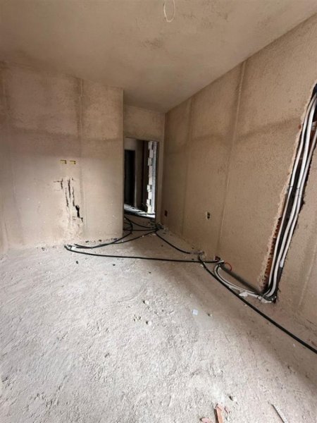 Tirane, shitet apartament 1+1+Ballkon Kati 3, 55 m² 62.850 € (Univers City)