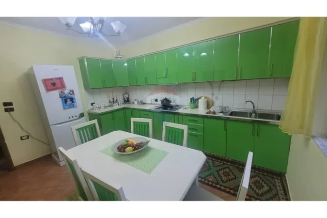 Tirane, shitet shtepi 3+1 Kati 1, 188 m² 220.000 € (UBT, Kamëz(ID: 530221066-52)
