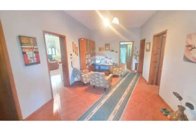 Tirane, shitet shtepi 3+1 Kati 1, 188 m² 220.000 € (UBT, Kamëz(ID: 530221066-52)