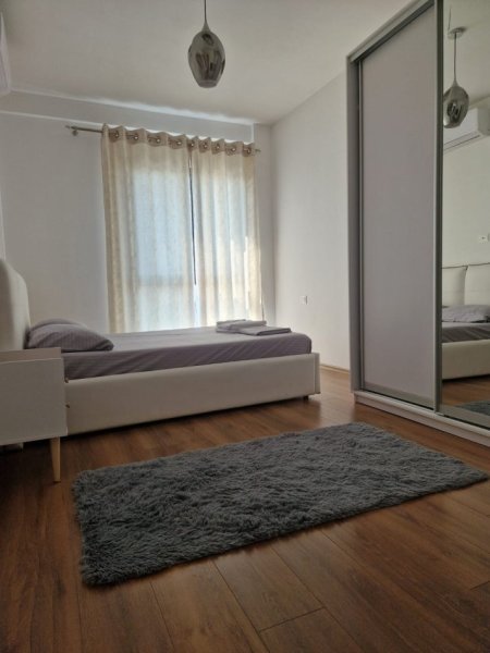 Tirane, jepet me qera apartament 1+1 Kati 9, 70 m² 600 € 