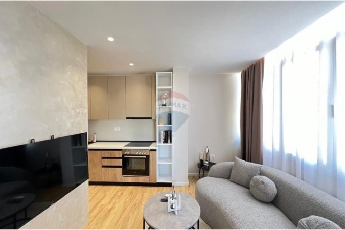 Tirane, jepet me qera apartament 1+1+Ballkon , 65 m² 700 € (Rruga Sali Butka)