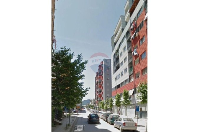 Tirane, shitet apartament 1+1 , 74 m² 97.000 € (Pallatet Cabej, Yzberisht)