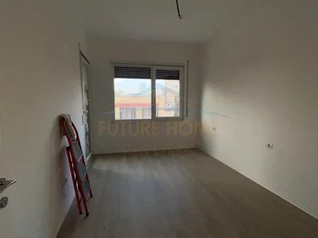 Tirane, shitet apartament 2+1 Kati 1, 105 m² 191.000 € 