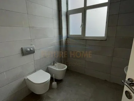 Tirane, shitet apartament 2+1 Kati 1, 105 m² 191.000 € 