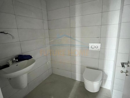 Tirane, shitet apartament 2+1 Kati 1, 105 m² 191.000 € 