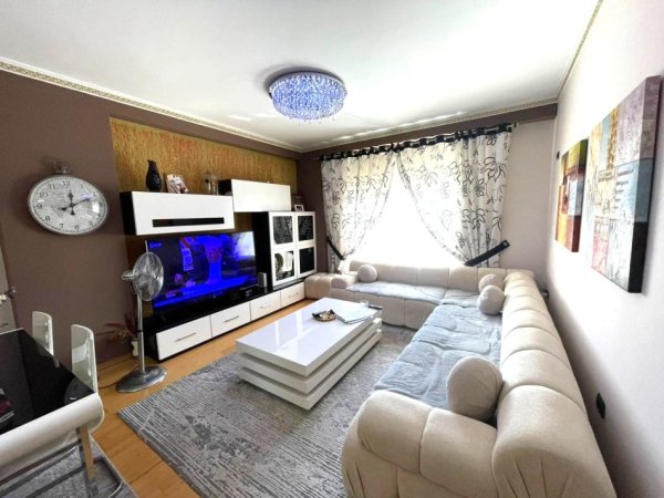 SHITET APARTAMENT 2+1 NE DON BOSKO,   213.000 €URO