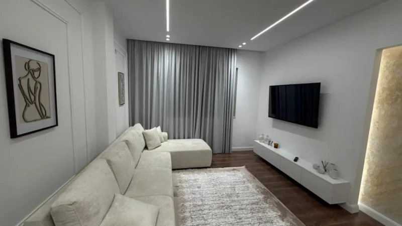Tirane, jepet me qera apartament 1+1+Ballkon Kati 4, 65 m² 500 € (Astir)