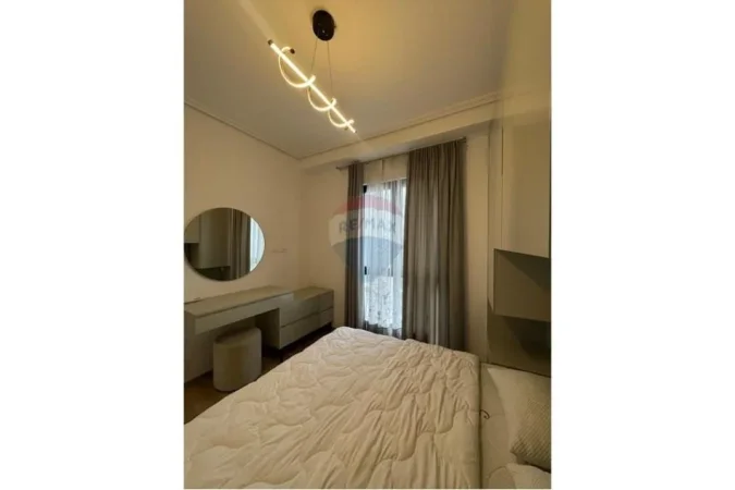 Tirane, shitet apartament 1+1 , 69 m² 160.000 € (Kompleksi Arlis, Farmacia 10)