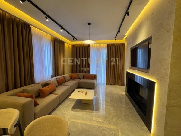 Tirane, jepet me qera apartament 3+1 Kati 2, 250 m² 3.000 € (Rezidencen Secret Garden)