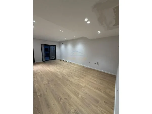 Tirane, shitet apartament 1+1 Kati 2, 75 m² 135.000 € (Rezidenca Kodra e Diellit 2.)