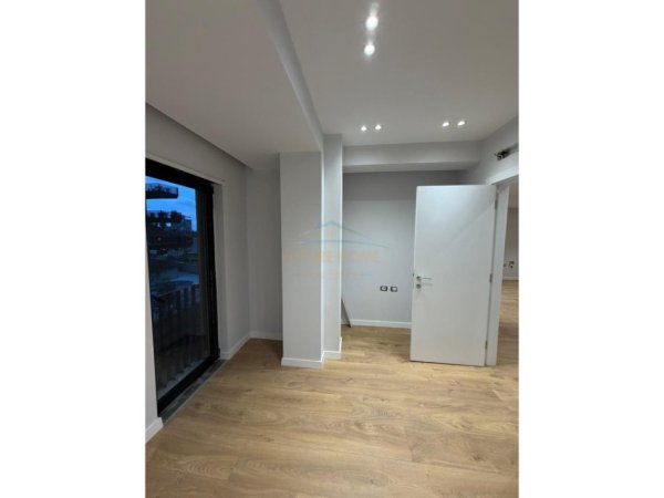 Tirane, shitet apartament 1+1 Kati 2, 75 m² 135.000 € (Rezidenca Kodra e Diellit 2.)
