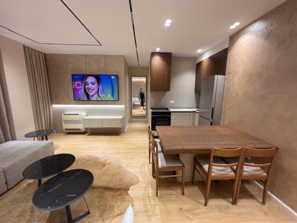 Tirane, jepet me qera apartament 2+1 Kati 6, 90 m² 1.650 € (Rr. Kavajes)