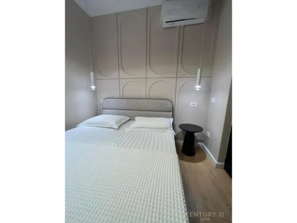 Tirane, jepet me qera apartament 2+1 Kati 6, 90 m² 1.650 € (Rr. Kavajes)