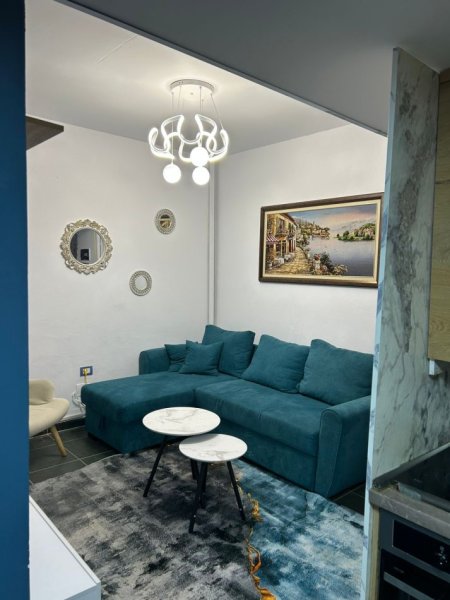 Tirane, jepet me qera apartament 2+1 Dublex Kati 1, 70 m² 350 € (Misto Mame)