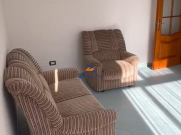 jepet me qera apartament 3+1+Ballkon Kati 5, 135 m² 750 €