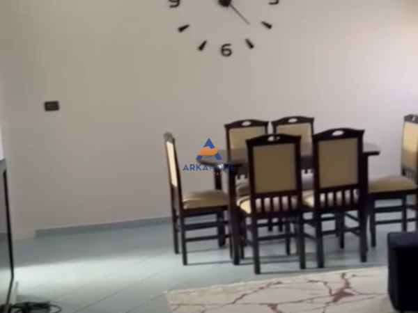 jepet me qera apartament 3+1+Ballkon Kati 5, 135 m² 750 €