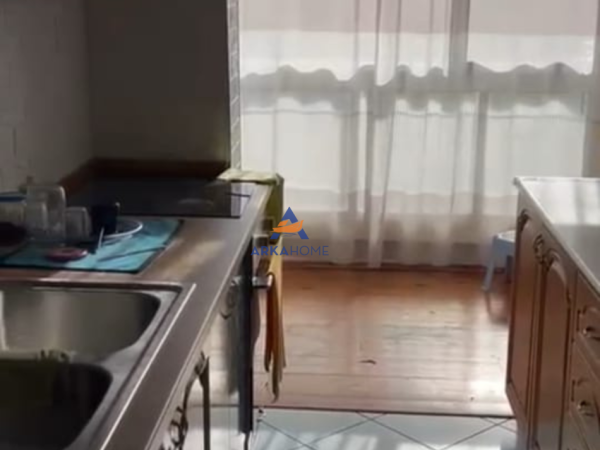 jepet me qera apartament 3+1+Ballkon Kati 5, 135 m² 750 €